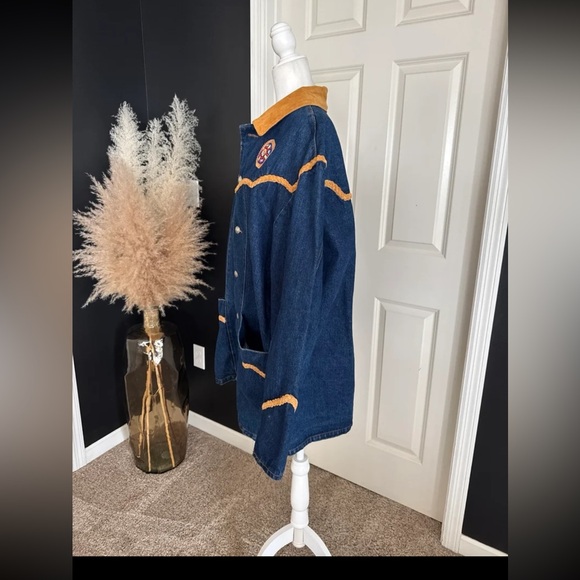 Frontier Collection Phoenix USA Denim Beaded Leather detail Chore Coat sz Large - Picture 2 of 12